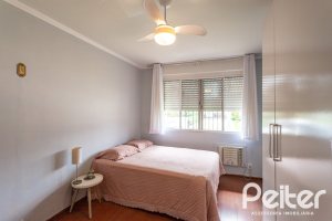Casa em Condomínio à venda com 198m², 3 dormitórios, 1 suíte, 3 vagas, no bairro Ipanema em Porto Alegre