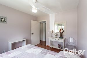 Casa em Condomínio à venda com 198m², 3 dormitórios, 1 suíte, 3 vagas, no bairro Ipanema em Porto Alegre