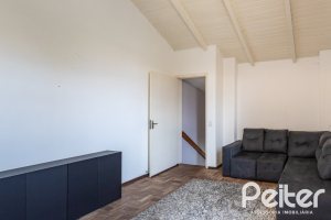 Casa em Condomínio à venda com 198m², 3 dormitórios, 1 suíte, 3 vagas, no bairro Ipanema em Porto Alegre