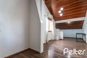 Casa em Condomínio à venda com 198m², 3 dormitórios, 1 suíte, 3 vagas, no bairro Ipanema em Porto Alegre