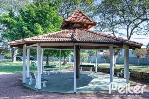 Casa em Condomínio à venda com 198m², 3 dormitórios, 1 suíte, 3 vagas, no bairro Ipanema em Porto Alegre