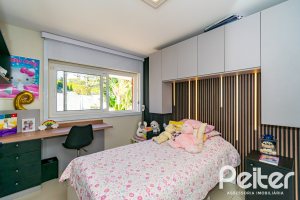 Casa em Condomínio à venda com 379m², 3 dormitórios, 1 suíte, 3 vagas, no bairro Nonoai em Porto Alegre