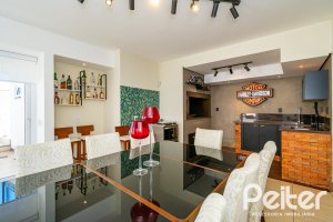 Casa em Condomínio à venda com 379m², 3 dormitórios, 1 suíte, 3 vagas, no bairro Nonoai em Porto Alegre