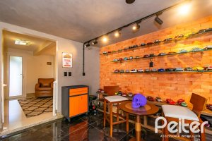 Casa em Condomínio à venda com 379m², 3 dormitórios, 1 suíte, 3 vagas, no bairro Nonoai em Porto Alegre