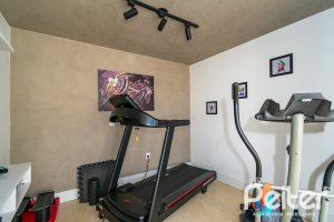 Casa em Condomínio à venda com 379m², 3 dormitórios, 1 suíte, 3 vagas, no bairro Nonoai em Porto Alegre