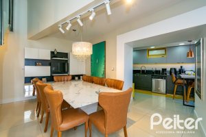 Casa em Condomínio à venda com 379m², 3 dormitórios, 1 suíte, 3 vagas, no bairro Nonoai em Porto Alegre