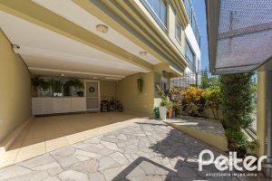 Casa à venda com 268m², 3 dormitórios, 2 suítes, 2 vagas, no bairro Ipanema em Porto Alegre