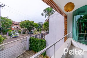 Casa à venda com 190m², 3 dormitórios, 3 suítes, 4 vagas, no bairro Jardim Isabel em Porto Alegre