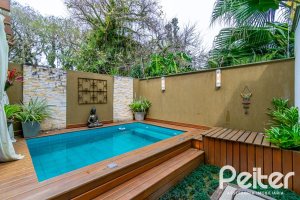 Casa à venda com 190m², 3 dormitórios, 3 suítes, 4 vagas, no bairro Jardim Isabel em Porto Alegre