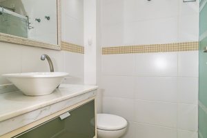 Casa à venda com 190m², 3 dormitórios, 3 suítes, 4 vagas, no bairro Jardim Isabel em Porto Alegre