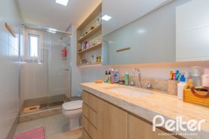 Apartamento à venda com 123m², 3 dormitórios, 3 suítes, 2 vagas, no bairro Tristeza em Porto Alegre