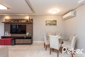 Apartamento à venda com 89m², 3 dormitórios, 1 suíte, 1 vaga, no bairro Ipanema em PORTO ALEGRE
