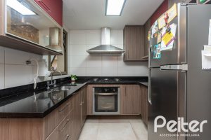 Apartamento à venda com 89m², 3 dormitórios, 1 suíte, 1 vaga, no bairro Ipanema em PORTO ALEGRE