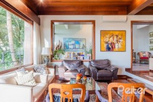 Casa à venda com 524m², 4 dormitórios, 4 suítes, 4 vagas, no bairro Vila Assunção em Porto Alegre