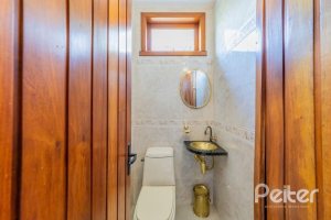 Casa à venda com 524m², 4 dormitórios, 4 suítes, 4 vagas, no bairro Vila Assunção em Porto Alegre