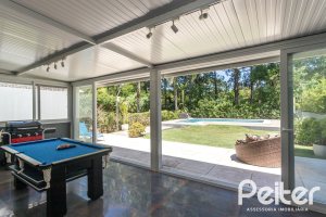 Casa em Condomínio à venda com 233m², 3 dormitórios, 3 suítes, 4 vagas, no bairro Terra Ville em PORTO ALEGRE