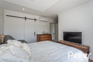 Casa em Condomínio à venda com 233m², 3 dormitórios, 3 suítes, 4 vagas, no bairro Terra Ville em PORTO ALEGRE