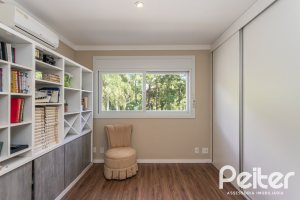 Casa em Condomínio à venda com 233m², 3 dormitórios, 3 suítes, 4 vagas, no bairro Terra Ville em PORTO ALEGRE