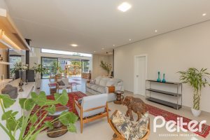 Casa em Condomínio à venda com 370m², 3 dormitórios, 3 suítes, 4 vagas, no bairro Terra Ville em PORTO ALEGRE