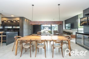 Casa em Condomínio à venda com 327m², 3 dormitórios, 3 suítes, 4 vagas, no bairro Terra Ville em PORTO ALEGRE