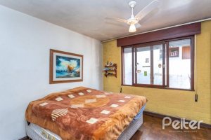 Casa à venda com 300m², 4 dormitórios, 2 suítes, 1 vaga, no bairro Jardim Isabel em Porto Alegre