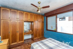 Casa à venda com 300m², 4 dormitórios, 2 suítes, 1 vaga, no bairro Jardim Isabel em Porto Alegre