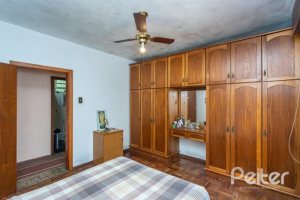 Casa à venda com 300m², 4 dormitórios, 2 suítes, 1 vaga, no bairro Jardim Isabel em Porto Alegre