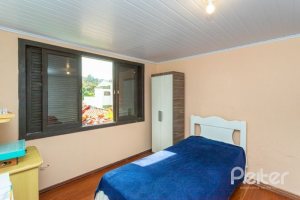 Casa à venda com 300m², 4 dormitórios, 2 suítes, 1 vaga, no bairro Jardim Isabel em Porto Alegre