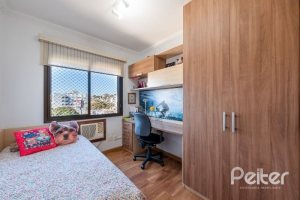 Apartamento à venda com 94m², 3 dormitórios, 1 suíte, 2 vagas, no bairro Tristeza em Porto Alegre