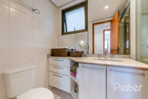 Apartamento à venda com 94m², 3 dormitórios, 1 suíte, 2 vagas, no bairro Tristeza em Porto Alegre