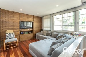 Casa em Condomínio à venda com 322m², 3 dormitórios, 1 suíte, 4 vagas, no bairro Jardim Isabel em Porto Alegre