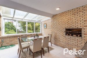 Casa em Condomínio à venda com 322m², 3 dormitórios, 1 suíte, 4 vagas, no bairro Jardim Isabel em Porto Alegre