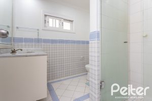 Casa em Condomínio à venda com 322m², 3 dormitórios, 1 suíte, 4 vagas, no bairro Jardim Isabel em Porto Alegre