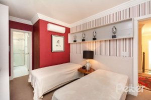 Casa em Condomínio à venda com 338m², 3 dormitórios, 3 suítes, 2 vagas, no bairro Terra Ville em PORTO ALEGRE