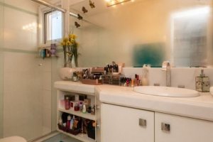 Casa em Condomínio à venda com 338m², 3 dormitórios, 3 suítes, 2 vagas, no bairro Terra Ville em PORTO ALEGRE