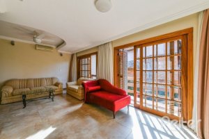 Casa em Condomínio à venda com 320m², 4 dormitórios, 4 suítes, 10 vagas, no bairro Cavalhada em PORTO ALEGRE