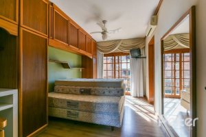 Casa em Condomínio à venda com 320m², 4 dormitórios, 4 suítes, 10 vagas, no bairro Cavalhada em PORTO ALEGRE