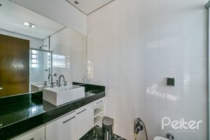 Casa em Condomínio à venda com 320m², 4 dormitórios, 4 suítes, 10 vagas, no bairro Cavalhada em PORTO ALEGRE