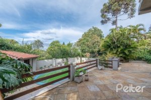 Casa em Condomínio à venda com 320m², 4 dormitórios, 4 suítes, 10 vagas, no bairro Cavalhada em PORTO ALEGRE