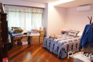 Casa à venda com 240m², 4 dormitórios, 2 suítes, 4 vagas, no bairro Jardim Isabel em Porto Alegre