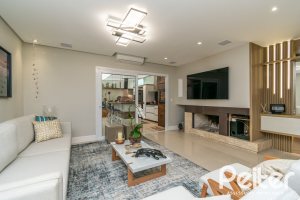 Casa em Condomínio à venda com 240m², 4 dormitórios, 2 suítes, 2 vagas, no bairro Tristeza em Porto Alegre