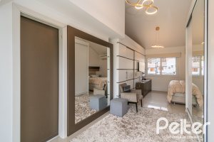 Casa em Condomínio à venda com 240m², 4 dormitórios, 2 suítes, 2 vagas, no bairro Tristeza em Porto Alegre