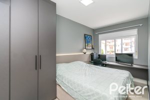 Casa em Condomínio à venda com 240m², 4 dormitórios, 2 suítes, 2 vagas, no bairro Tristeza em Porto Alegre