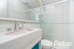 Casa em Condomínio à venda com 240m², 4 dormitórios, 2 suítes, 2 vagas, no bairro Tristeza em Porto Alegre