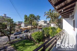 Terreno à venda com 180m², 3 dormitórios, no bairro Tristeza em Porto Alegre