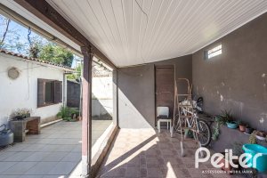 Terreno à venda com 180m², 3 dormitórios, no bairro Tristeza em Porto Alegre