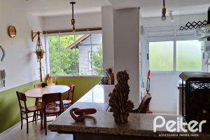 Apartamento à venda com 66m², 3 dormitórios, 1 vaga, no bairro Tristeza em Porto Alegre