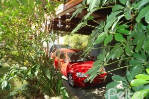 Casa à venda com 495m², 5 dormitórios, 1 suíte, 3 vagas, no bairro Vila Conceição em Porto Alegre