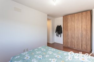 Apartamento à venda com 69m², 2 dormitórios, 1 suíte, 1 vaga, no bairro Tristeza em Porto Alegre