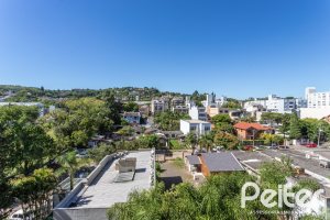 Apartamento à venda com 69m², 2 dormitórios, 1 suíte, 1 vaga, no bairro Tristeza em Porto Alegre